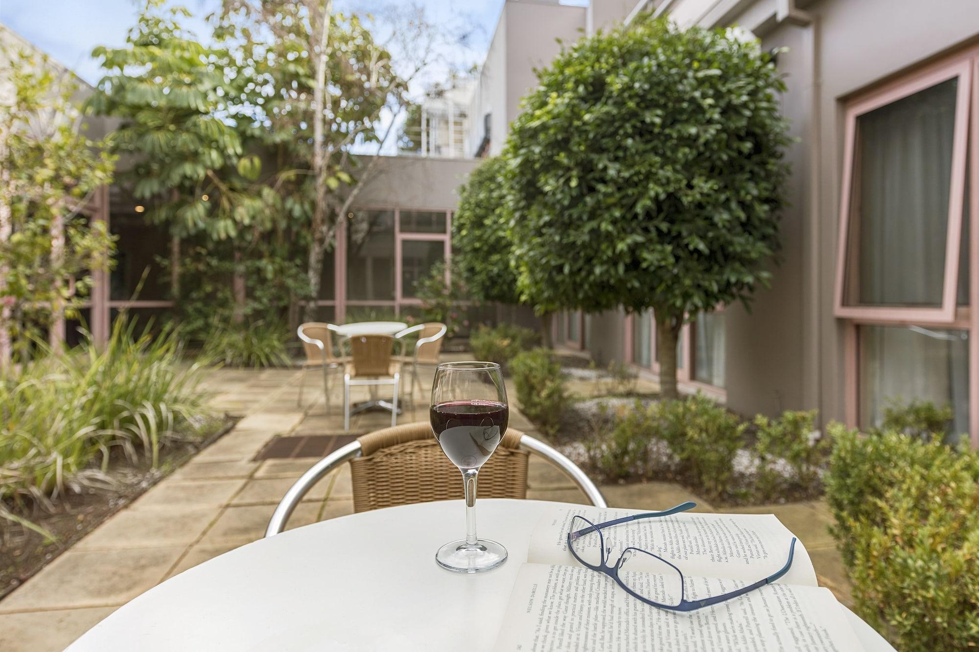 Kimberley Gardens Hotel, Serviced Apartments And Serviced Villas Melbourne Exteriör bild