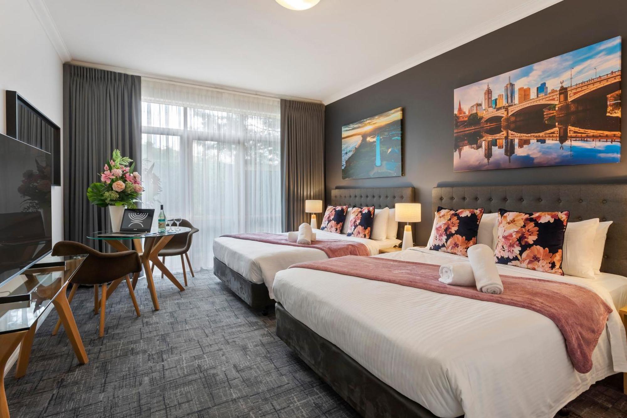 Kimberley Gardens Hotel, Serviced Apartments And Serviced Villas Melbourne Exteriör bild